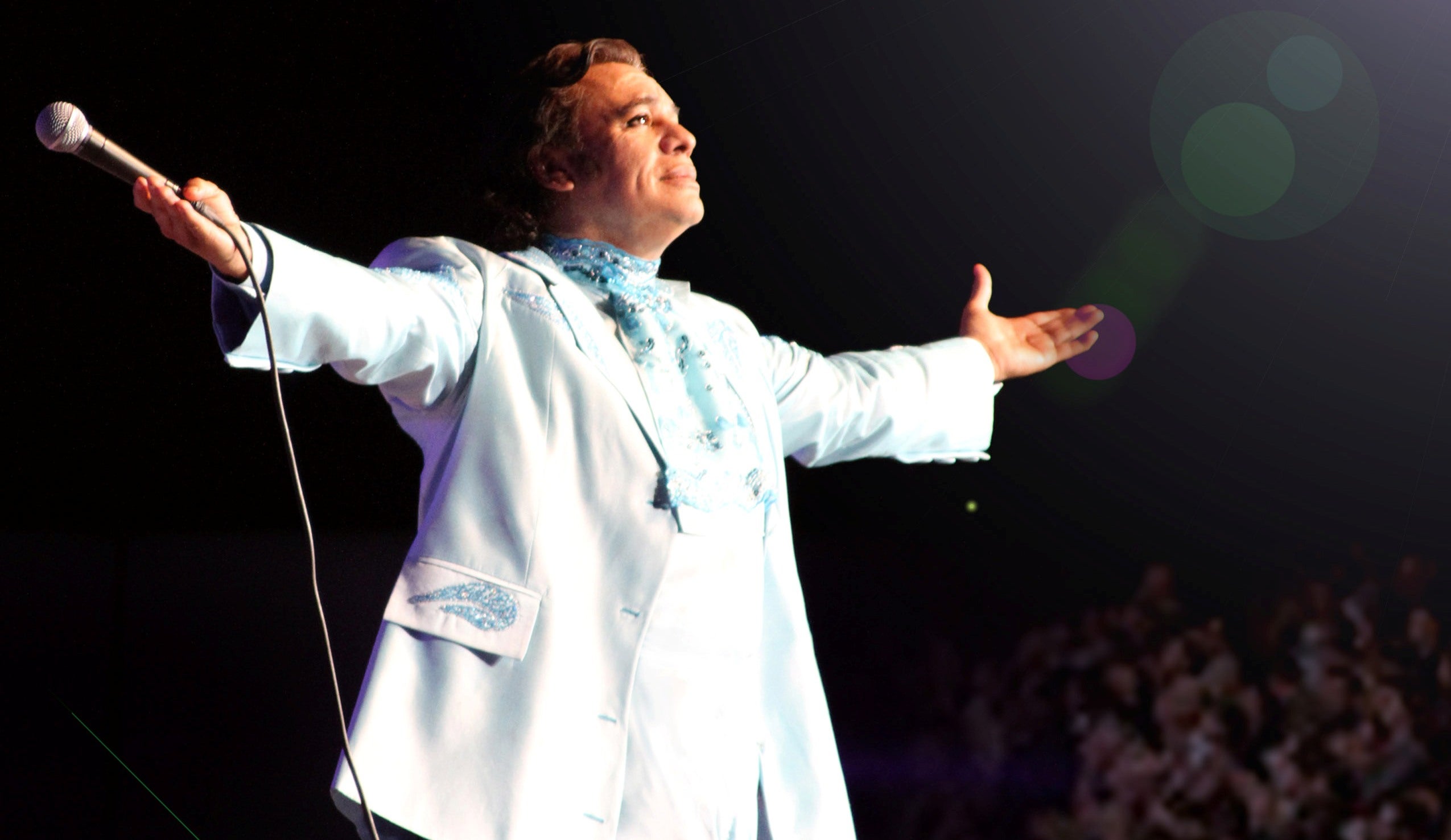 JUAN GABRIEL Tour Dates 2016 2017 concert images & videos